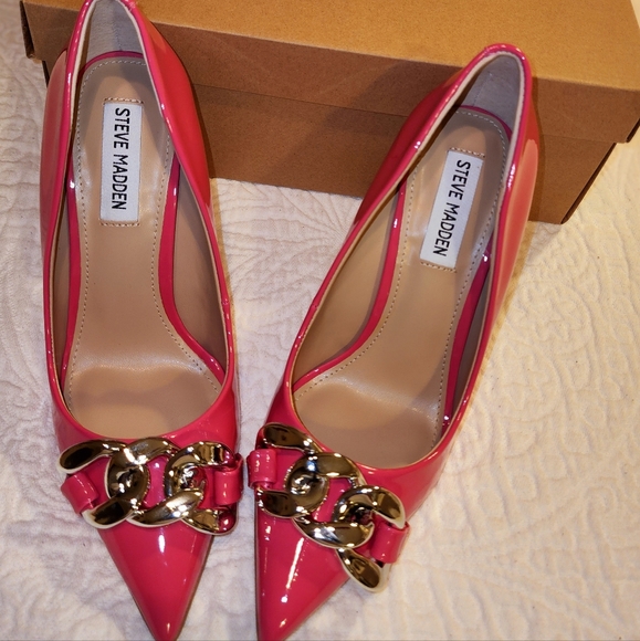 Pink Classy Chainlink Size 7 Heels - Picture 1 of 4